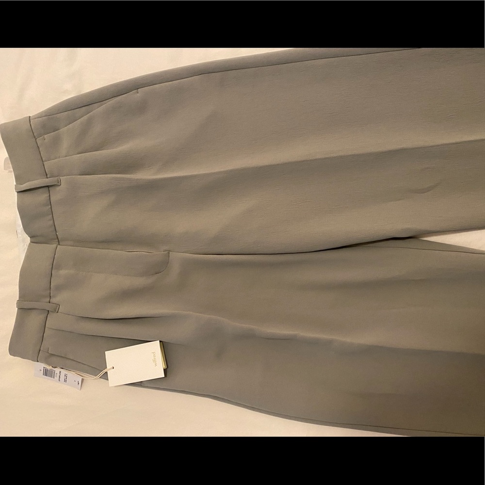 Aritzia Effortless Pants
